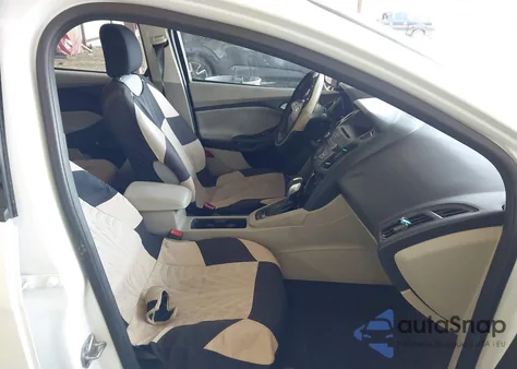 2015 Ford Focus Se from USA, damaged, VIN 1FADP3K26FL308185